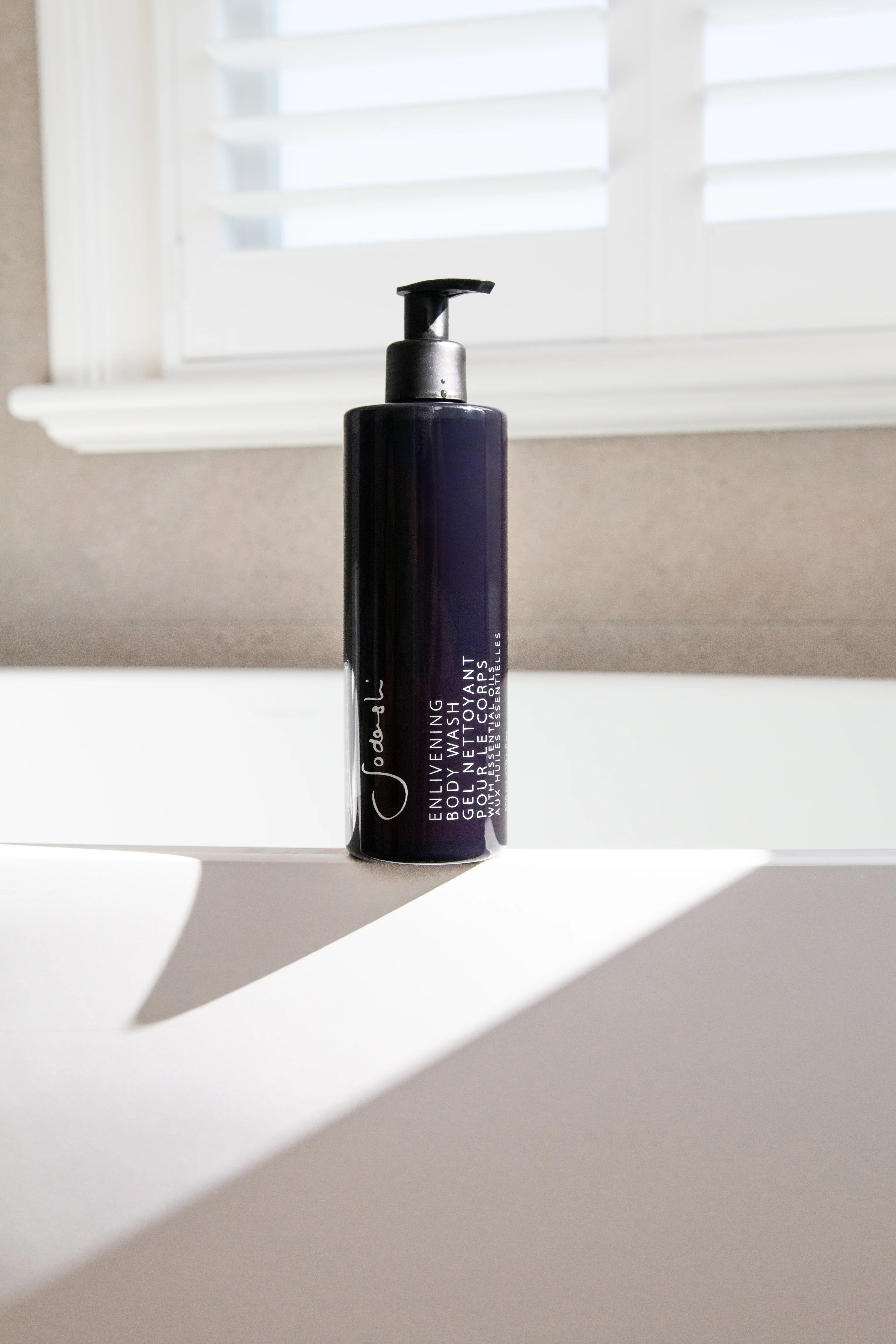 ENLIVENING BODY WASH BY SODASHI
