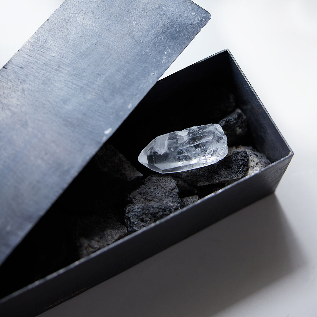 LAVA ROCK AND CRYSTAL POT POURRI BLOCK BY MAD et LEN