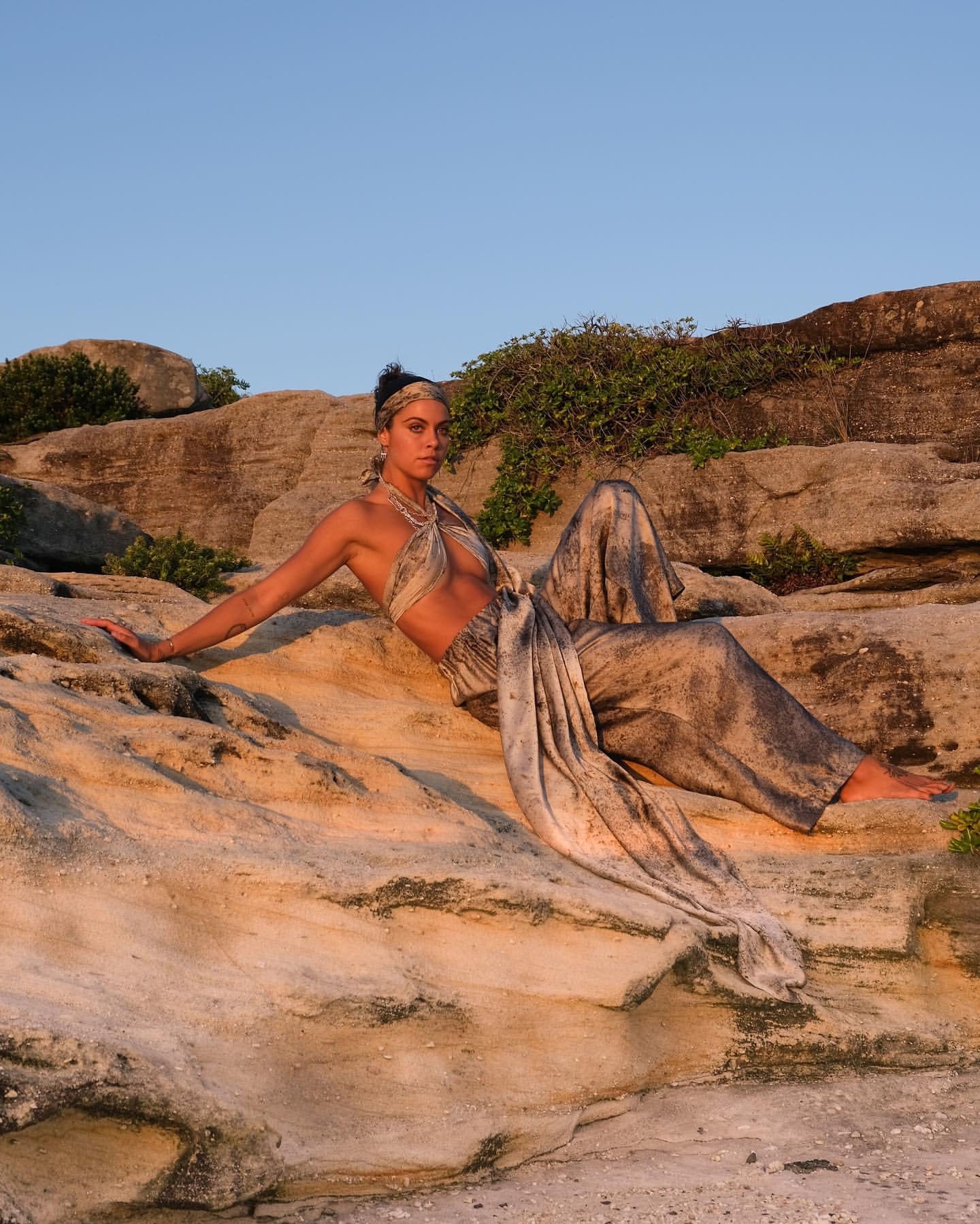 AYANA SILK PANT BY SOLTYS LABEL