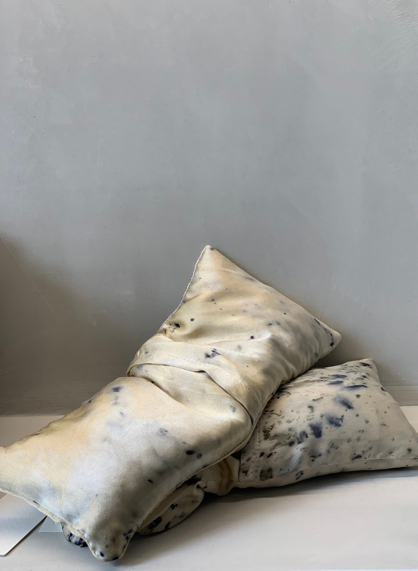 WEIGHTED EYE PILLOW BY SOLTYS LABEL