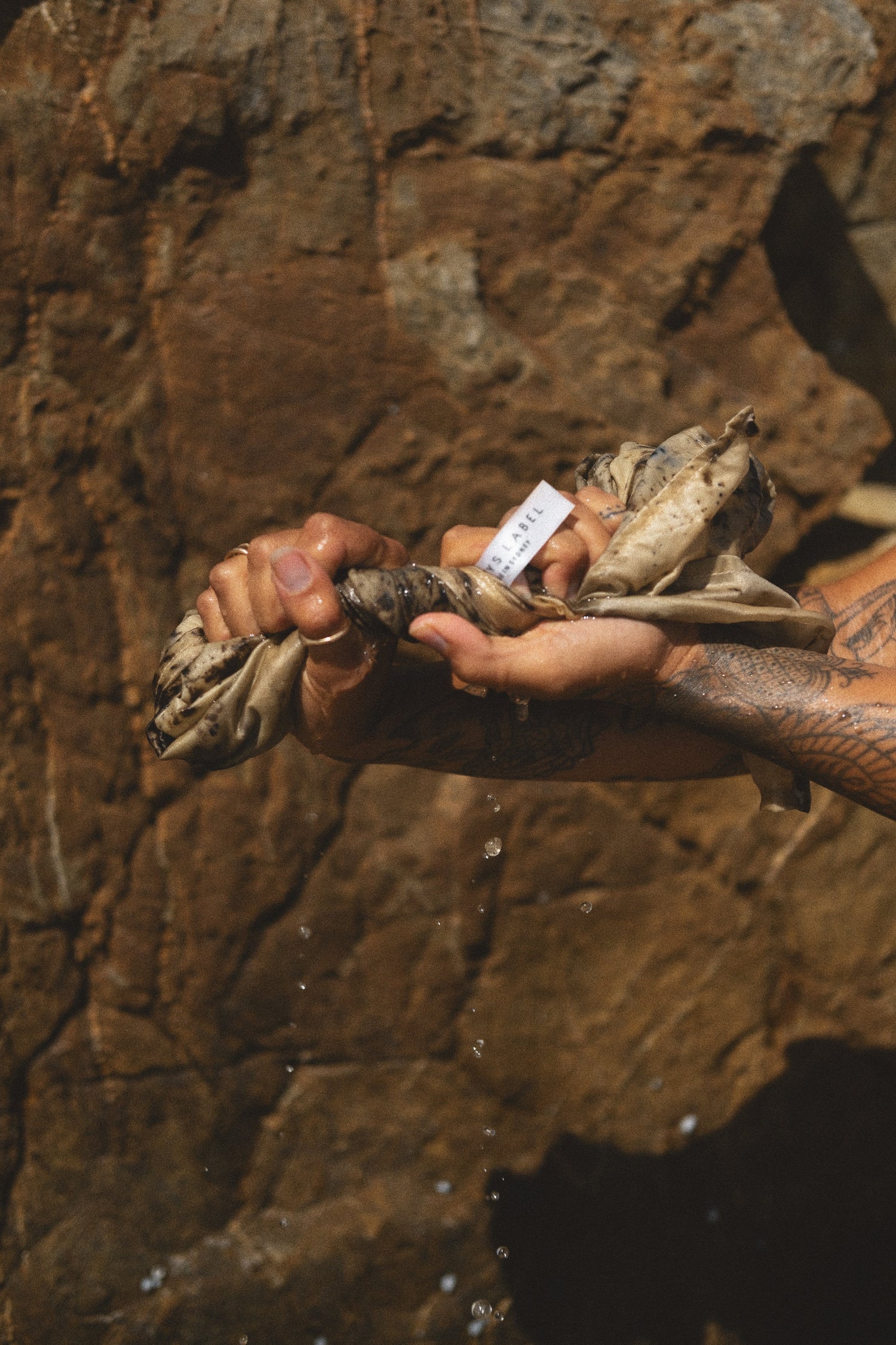 BOTANICAL SILK WRAP BY SOLTYS LABEL