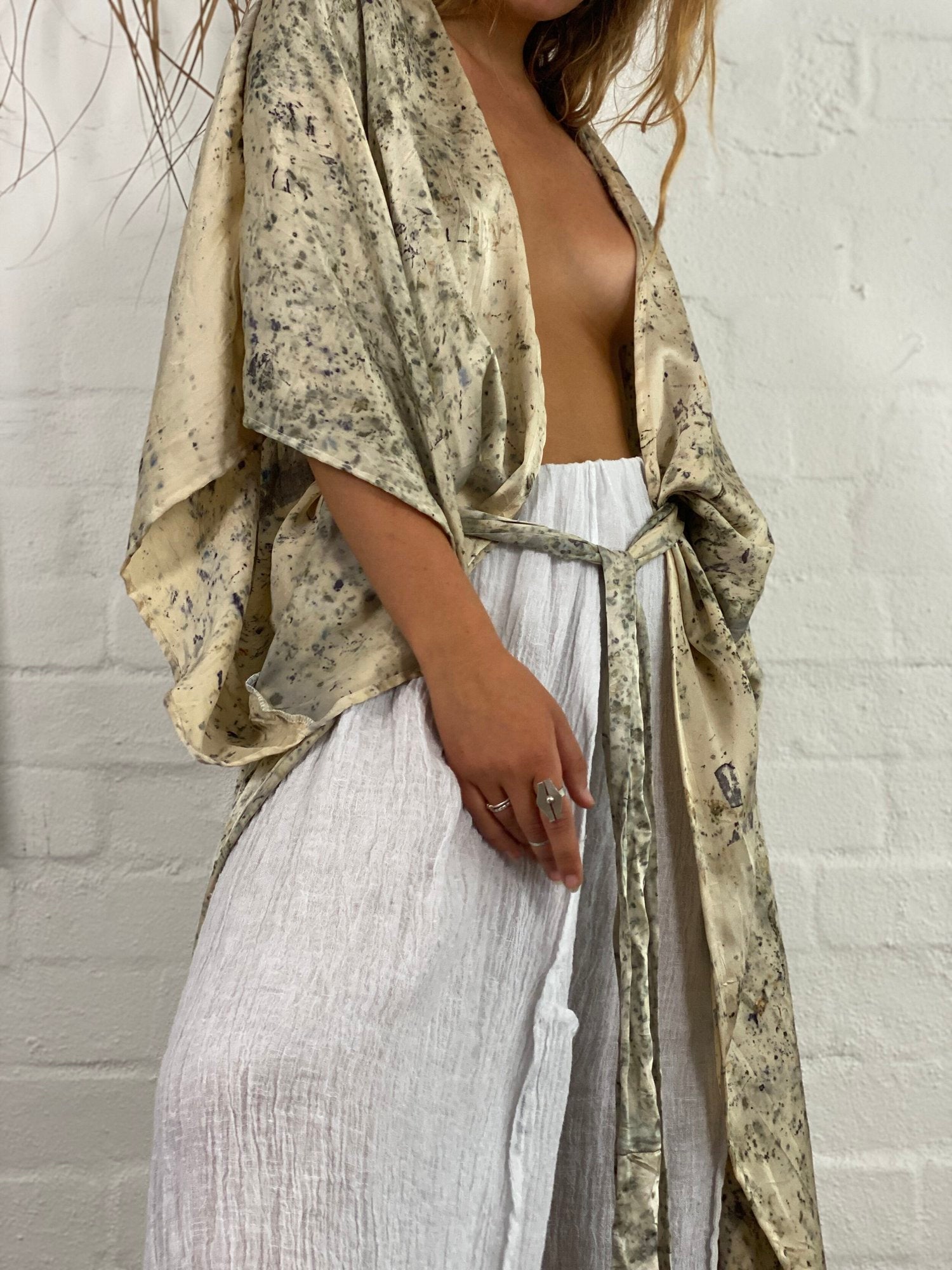 SITA SILK KIMONO BY SOLTYS LABEL