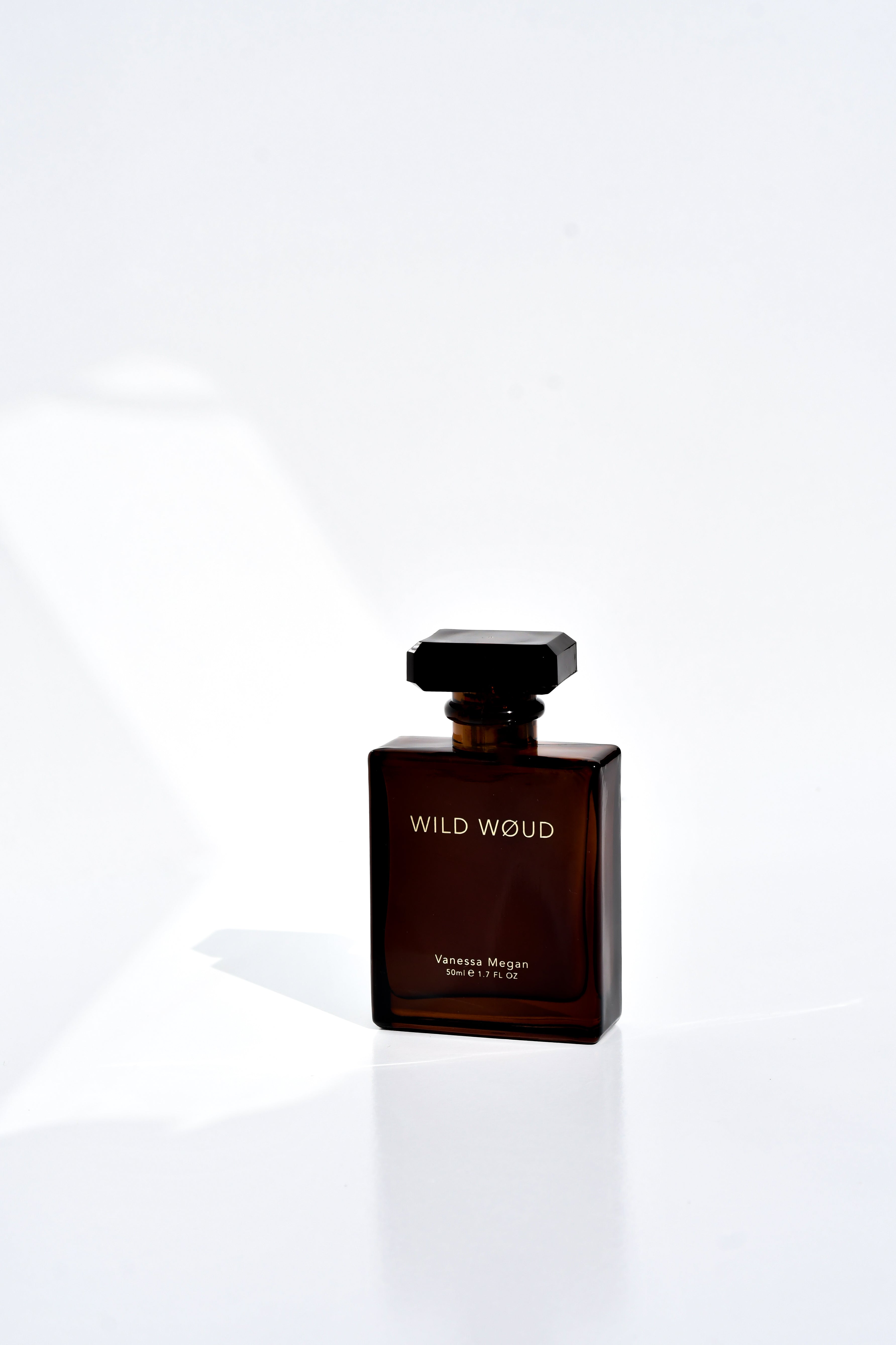 WILD WØUD NATURAL PERFUME BY VANESSA MEGAN