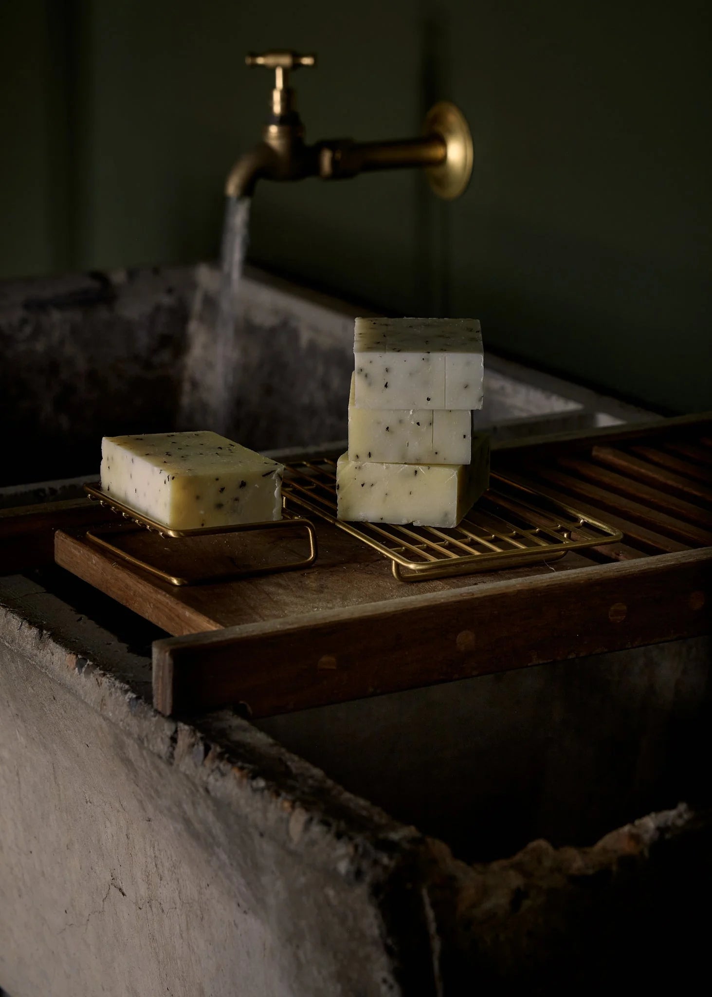 LEMON MYRTLE WITH MACADAMIA OIL SOAP BAR BY HERB REMEDY