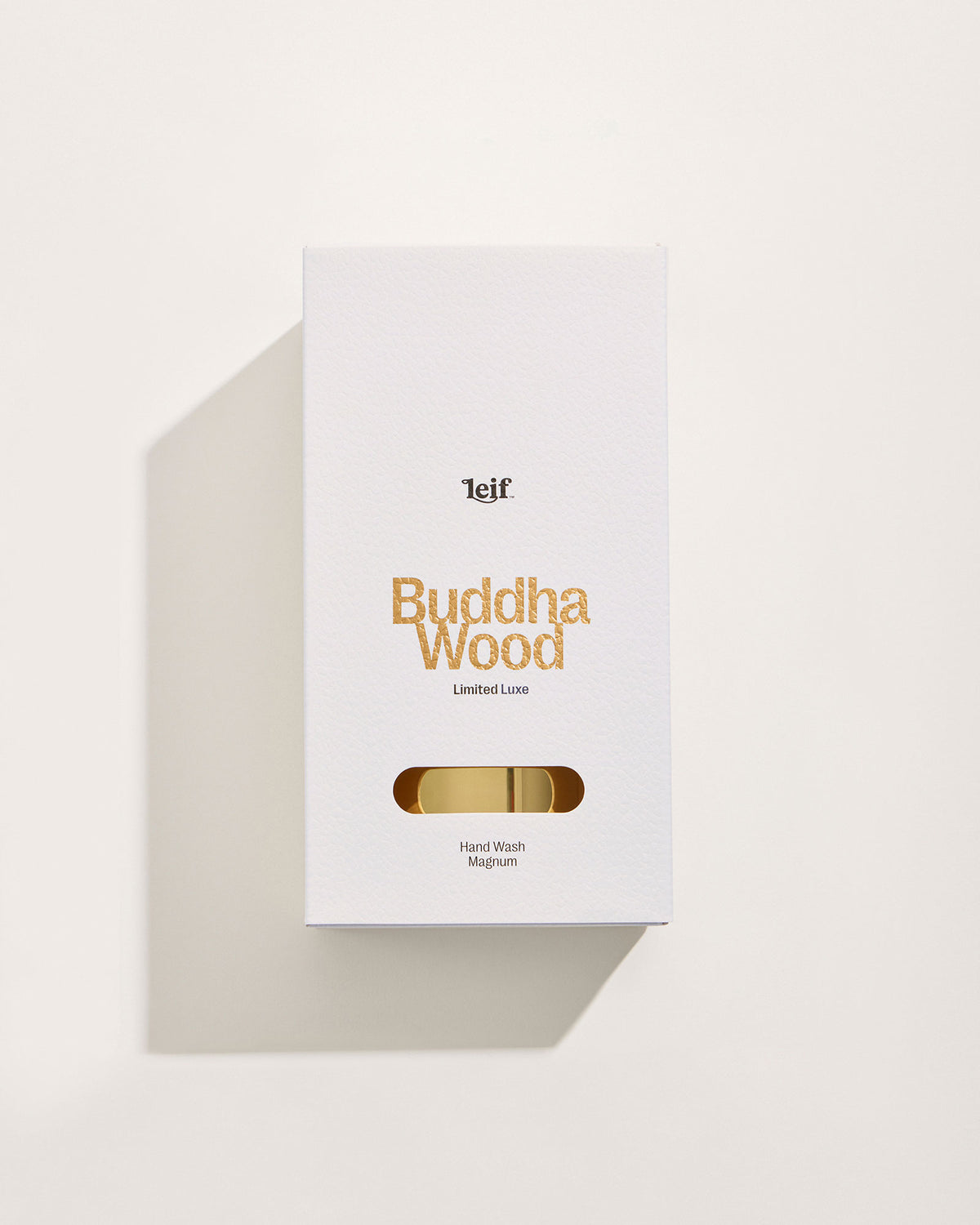 White rectangular box labelled &
