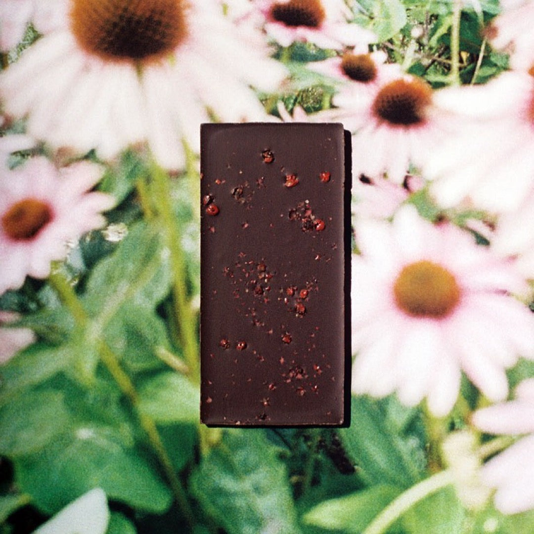 PINK PEPPERCORN 70% DARK CHOCOLATE BY CASA BOSQUES