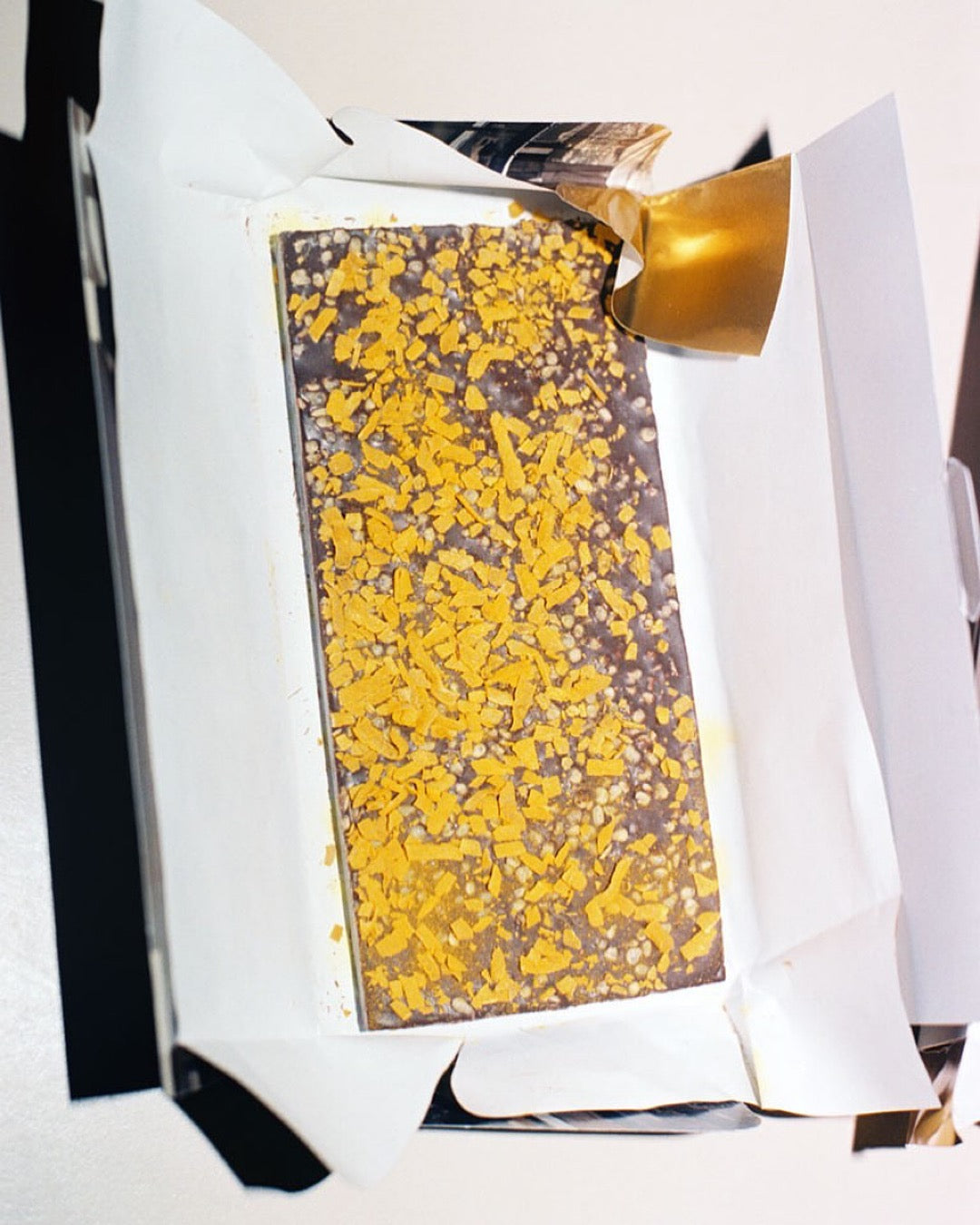 PUFFED QUINOA, COCONUT + TURMERIC DARK CHOCOLATE BY CASA BOSQUES