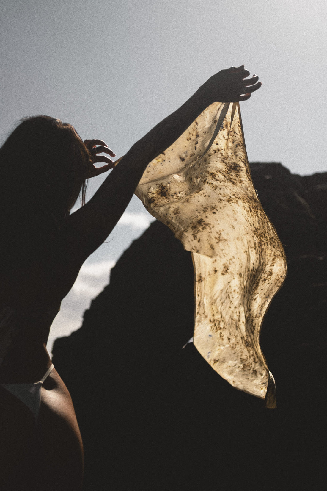 BOTANICAL SILK WRAP BY SOLTYS LABEL